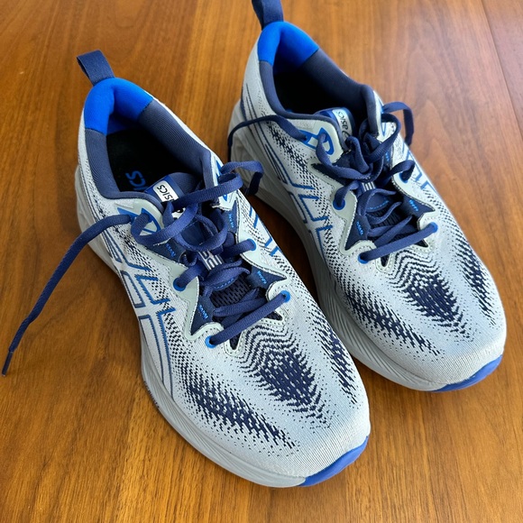 ASICS Gel Cumulus 25 Men’s Size 9 in Piedmont Grey/Illusion Blue - Picture 2 of 6